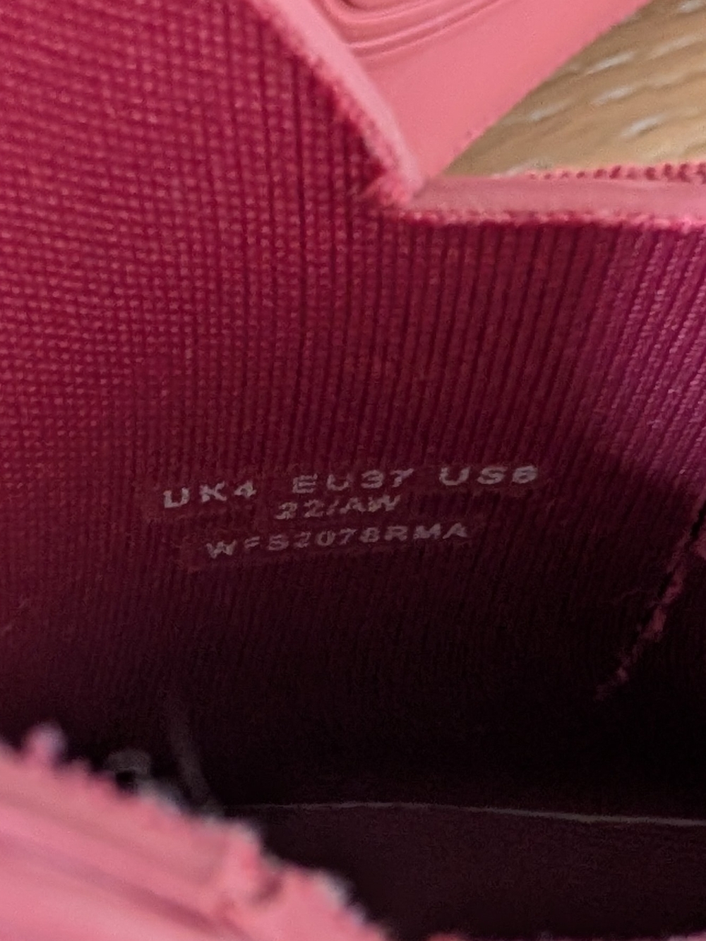 Hunter Classic Original Matte Short Rain Boots in Rose Pink - 6 - Picture 13 of 13